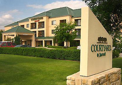 Hotel Courtyard By Marriott Dallas In Legacy Park Plano