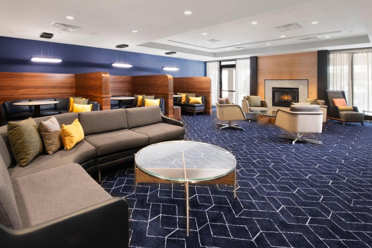 Hotel Courtyard By Marriott Dallas In Legacy Park