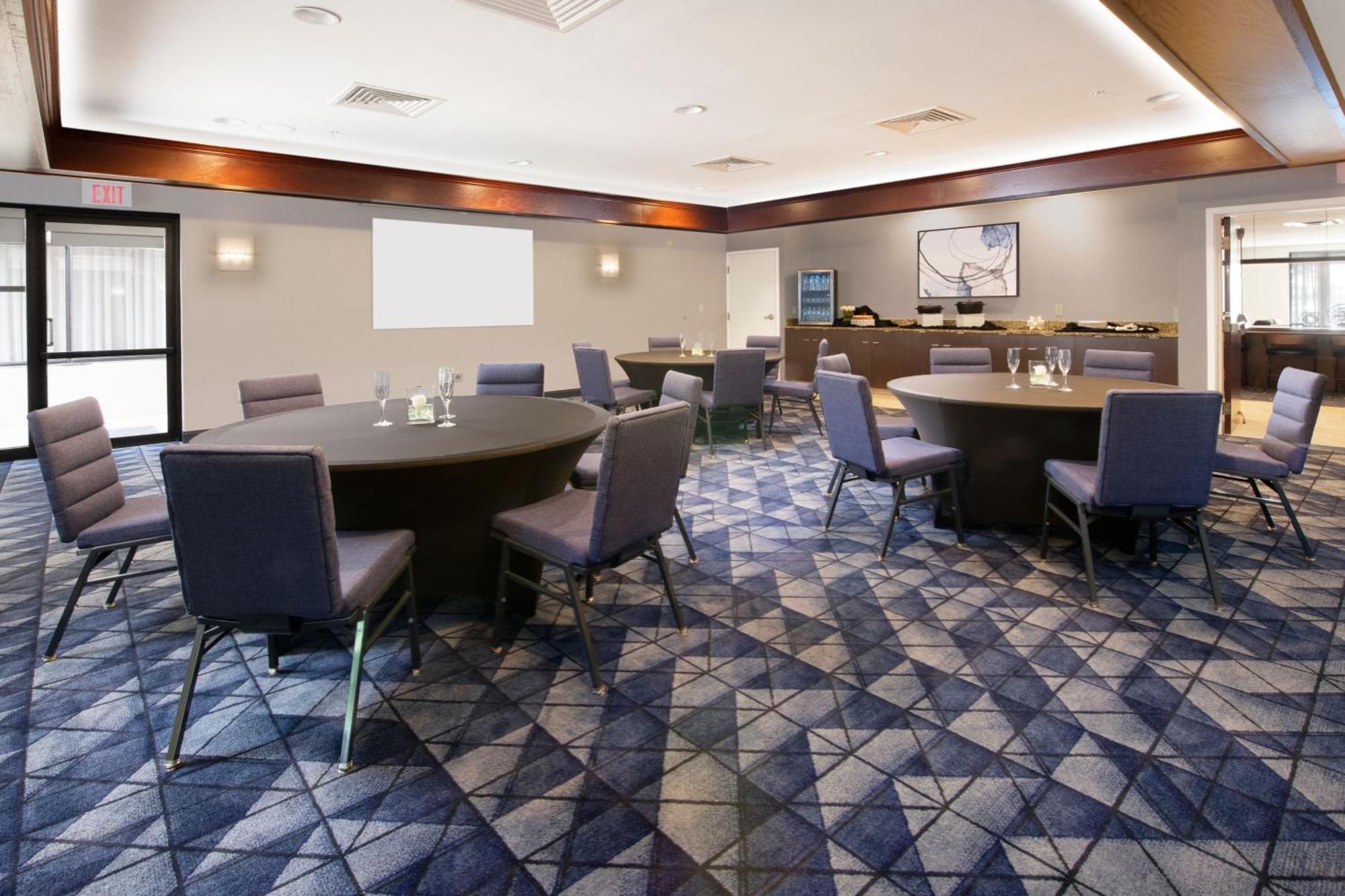 Courtyard By Marriott Dallas In Legacy Park Hotel Plano