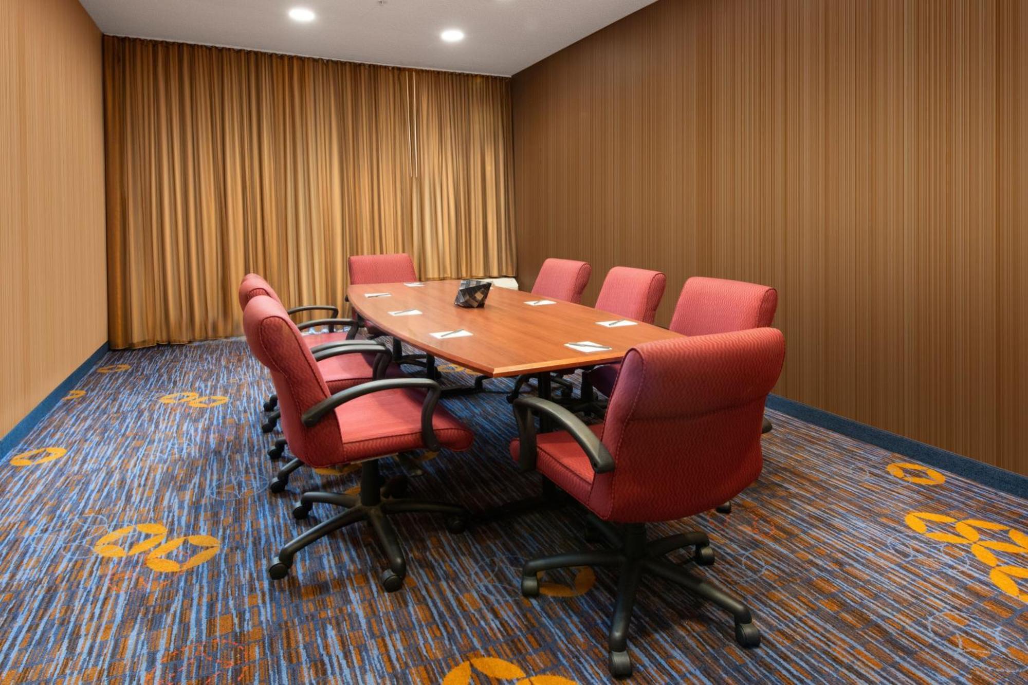 Courtyard By Marriott Dallas In Legacy Park Hotel